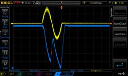 LRS150-24_40hz_4Routput_1Cycle_200msperiode_1300mVrms input burst_amp6_1.jpg