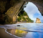 Cathedral Cove NZ.jpg