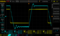 700mVrms in square 20khz_220nF_ringing.png