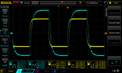 400mVrms in square 20khz_440nF_R channel 100pF feedback.png