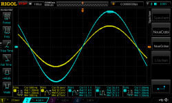 +22_-25V supply_560mVrms_start oscillating.png