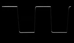 TDA7293_5x_20KHz_20Vpp_4Ohm_470RSQ.jpg