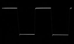 TDA7293_5x_20KHz_20Vpp_4Ohm_680RSQ.jpg