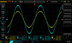 non inverted amp 25V supply 8,2Rload_560mVrms in oscillating about 17,56Watt.png