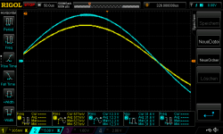 better with 10µF UES at the input of the amps.png