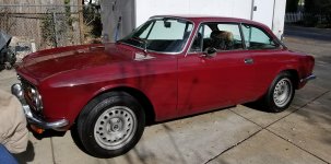 74AlfaRomeoGTV2000.jpg
