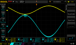 inverted amp Gain 3,6 25V supply 8,2Rload_4,2Vrms in 1khz oscillating_clipping.png