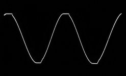LM1875Gen_20KHz_Clip44Vpp_5x_820R_8Ohm.jpg