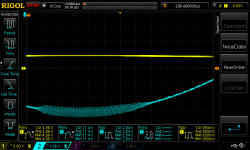inverted amp Gain 3,6 25V supply 8,2Rload_3,5Vrms in 1khz_zoom1.png