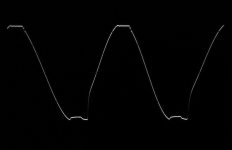 LM3886_5x_20KHz_Clip44Vpp_NoCap.jpg