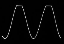 LM1876_1KHz_CurClip13.5V_4Ohm_21x_Ch2.jpg