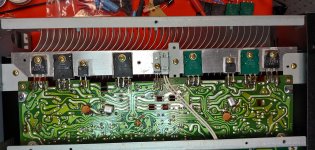 NAD 2200 - Power Qs replacement - R.jpg