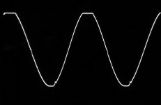 OPA549_20KHz_Clip47Vpp_8Ohm_2.7x.jpg