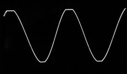 OPA549_1KHz_Clip44Vpp_4Ohm_2.7x.jpg