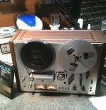 Akai4000D on bench.JPG