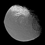 Walnut Shaped Iapetus.jpg