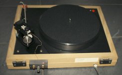 Plattenspieler-Solist-Audio-Konstruktion-Garrott-Tonsystem-Tonarm-Well-_1.jpg