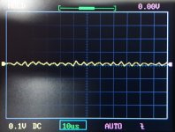 C 100uV per Div AVCC_R Idle 10us.jpg