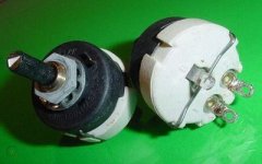 aetna-pollak 16 ohm pot.jpg