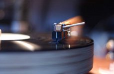 tonearm_front.jpg