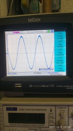 2. 11.8 Volts RMS@4Ohms 1Khzsm.jpg