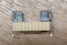 suspect fuse holder.jpg