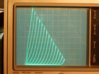 31LZ6_Unset_gndVg2 100V, 4Vsteps_50mA_50V.jpg