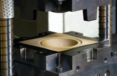 2017-8-Yamaha_NS5000-Zylon_Woofer_Herstellung.jpg