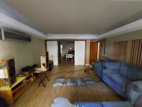 Room1.jpg Room1.jpg