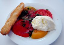 caprese ala burrata.jpg