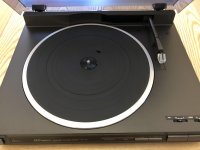 Technics-open-lid-view-of-platter-.jpg