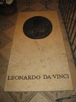 263px-LeonardoDaVinci-Tomb.jpg