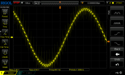 XM-7547 CH-A output 1kHz testsignal no load.png