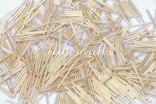 Gold_pins.jpg