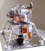 Apollo 13 Lunar Module Aquarius Papercraft.jpg