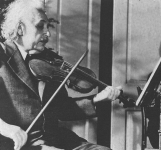 Einstein on String Theory.png