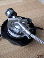 SL-1200 MkII Tonearm.jpg