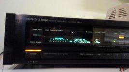 2085300-a89a2232-onkyo-integra-t9090ii-tuner-wood-sides-and-original-box.jpg