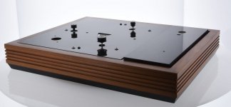 Linn LP12 three-pulley-belt driveII.jpg