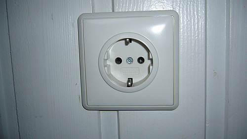german-electric-plug-socket.jpg