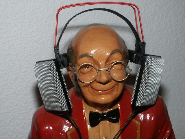 AKG_K1000.jpg
