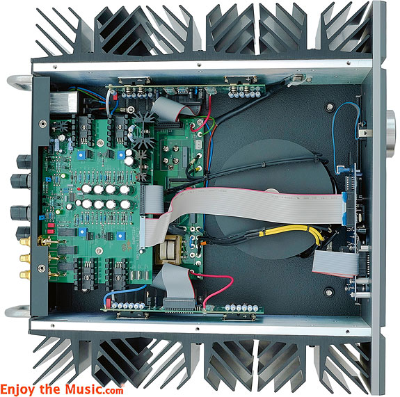 Pass_Labs_INT_25_inside2.jpg