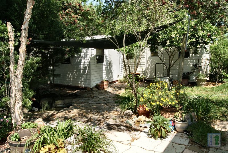 816Outside-01.jpg