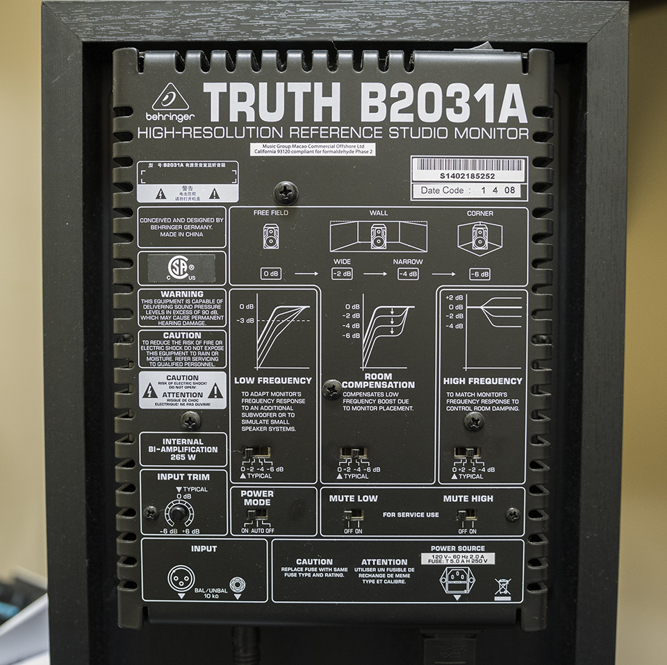 Behringer_Truth_B2031A_Amp.jpg