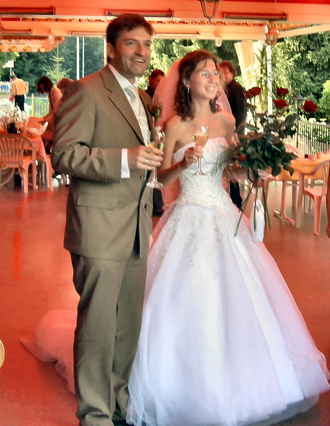 917313d1612109954-universe-expanding-wedding-2006-jpg