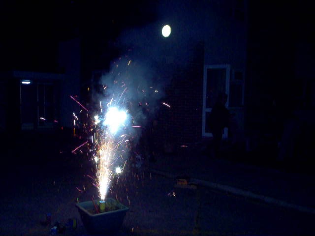 995282d1636147869-lighten-mood-5th-november-fireworks-guy-fawkes-night-jpg